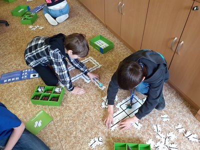 28.03.2023 - Informatika_IV.D (OzoBot) - Album - fotografie 25