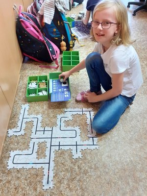 28.03.2023 - Informatika_IV.D (OzoBot) - Album - fotografie 3