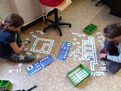 28.03.2023 - Informatika_IV.D (OzoBot) - Album