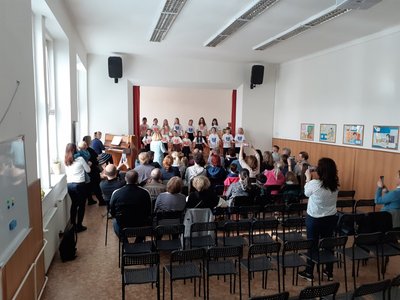 27.04.2023 - Hrabalova koťata - pěvecký sbor - Album - fotografie 9