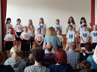 27.04.2023 - Hrabalova koťata - pěvecký sbor - Album - fotografie 6