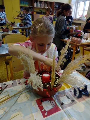 02.11.2023 - Dušičková návštěva hřbitova (IV.C) - Album - fotografie 11