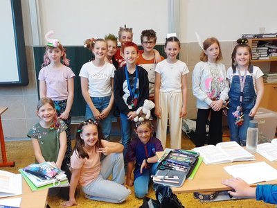 24.05.2024 - Bláznivé účesy (Hrdá škola) - Album - fotografie 3