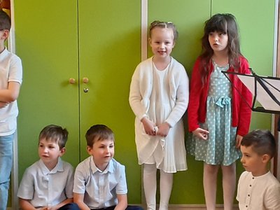 24.05.2024 - Pasování (1. třídy, PT) - Album - fotografie 45