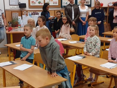 24.05.2024 - Pasování (1. třídy, PT) - Album - fotografie 69