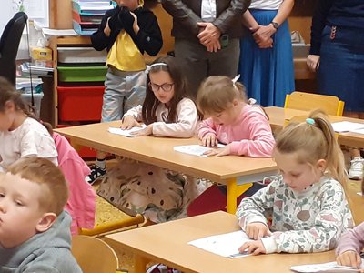 24.05.2024 - Pasování (1. třídy, PT) - Album - fotografie 19