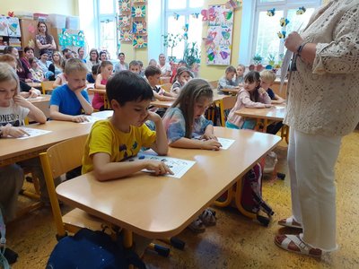 24.05.2024 - Pasování (1. třídy, PT) - Album - fotografie 26